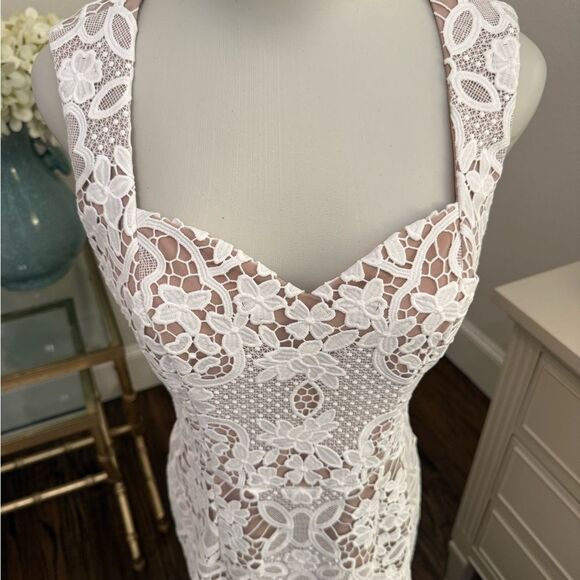 DRESS the POPULATION Jayleen White Nude Floral Guipure Lace Cocktail Midi - Picture 5 of 8